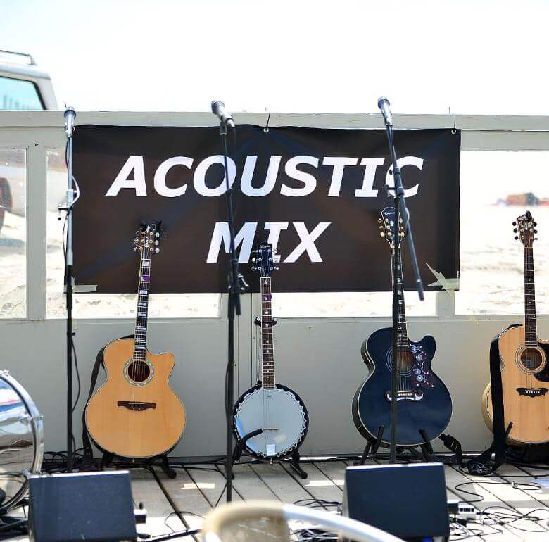 Optreden Acoustic Mix